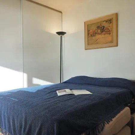 2 Pieces, Terrasse, Proche Et Centre, Le Lavandou
